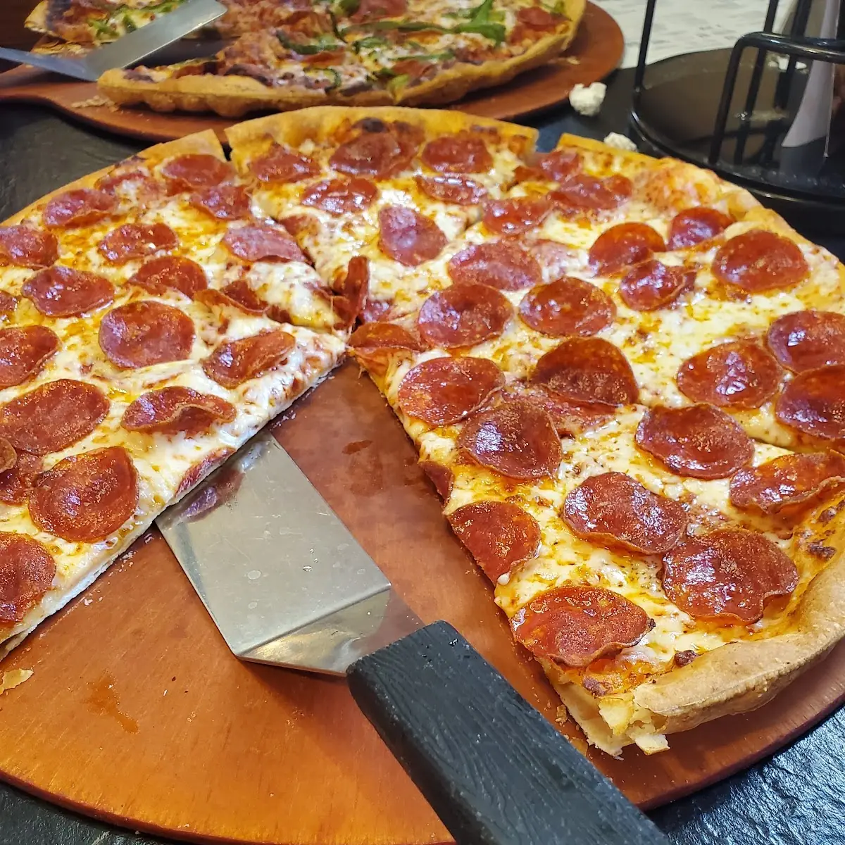 Pepperoni Lovers Thin Crust