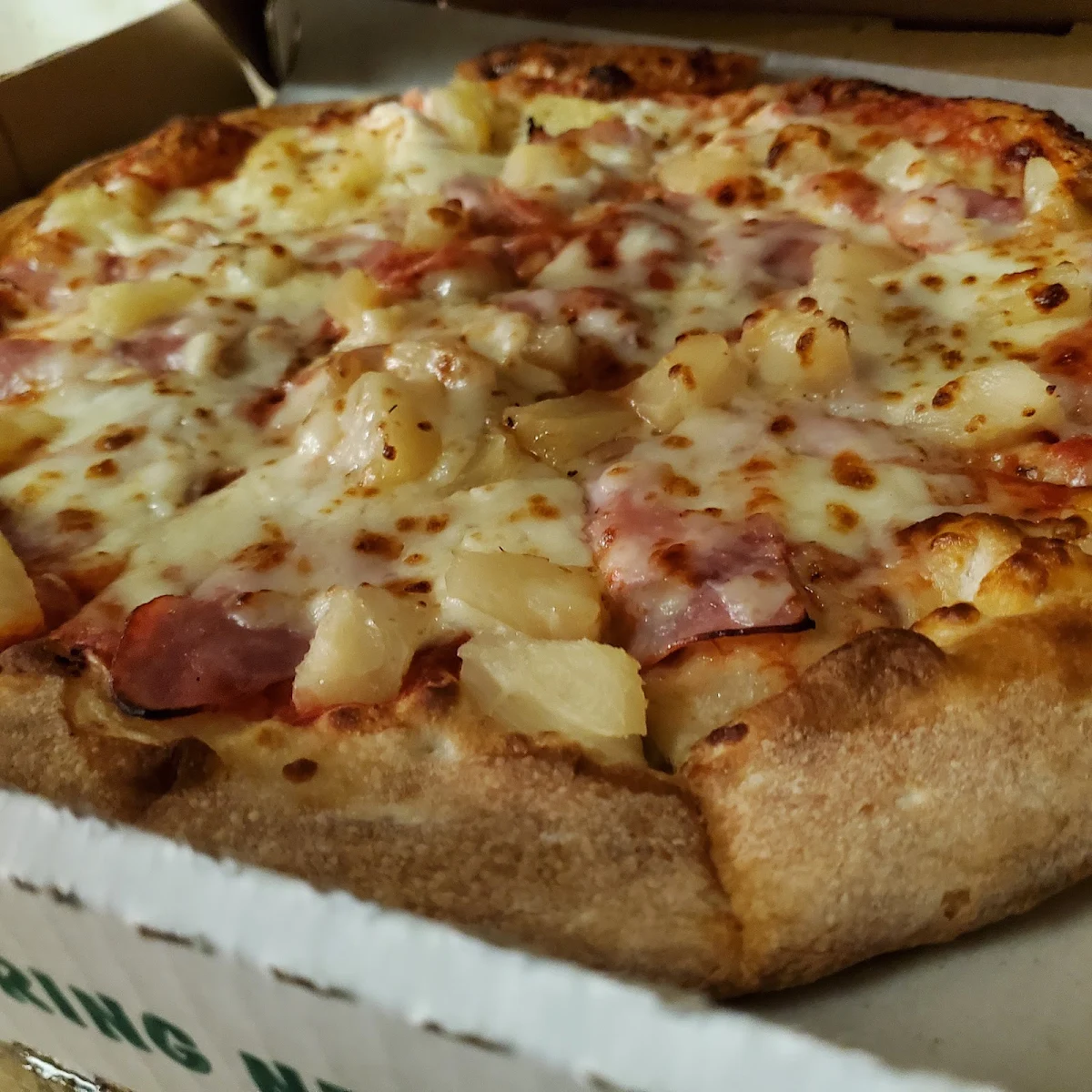 Hawaiian Pizza