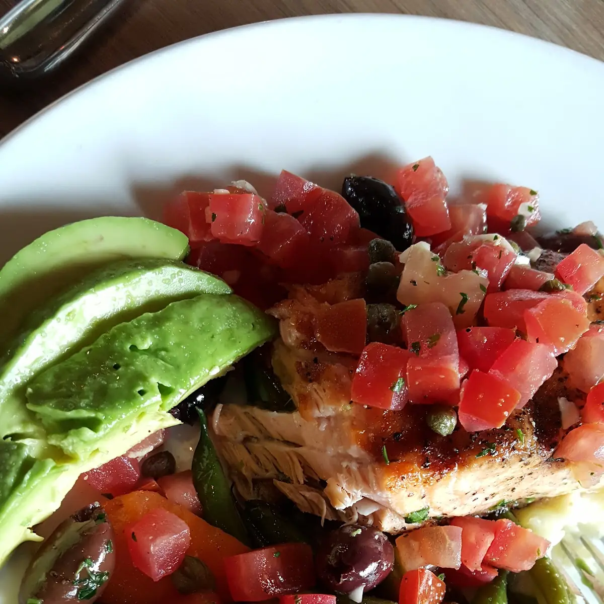 Grilled Salmon Yanni's Salsa
