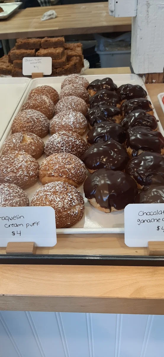 Plain and Chocolate Cream Puffs