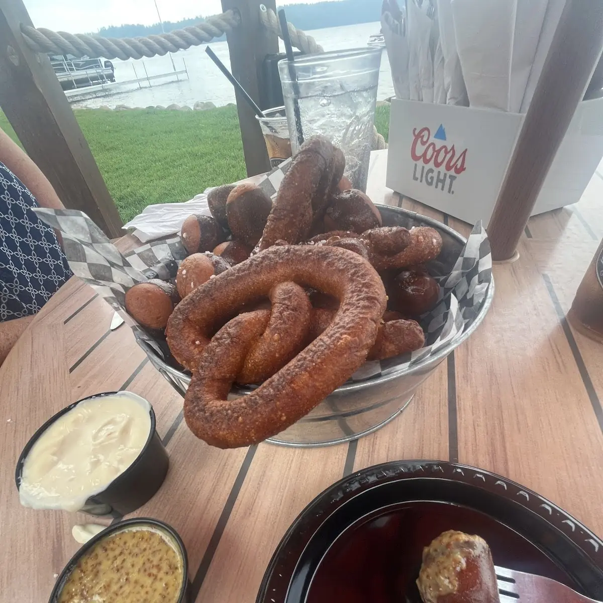 Pretzel Bites