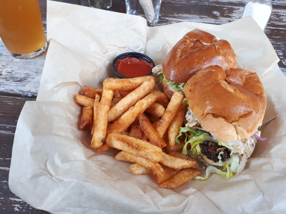 Dirty Bird, Lowertown Brewery, ByWard Market