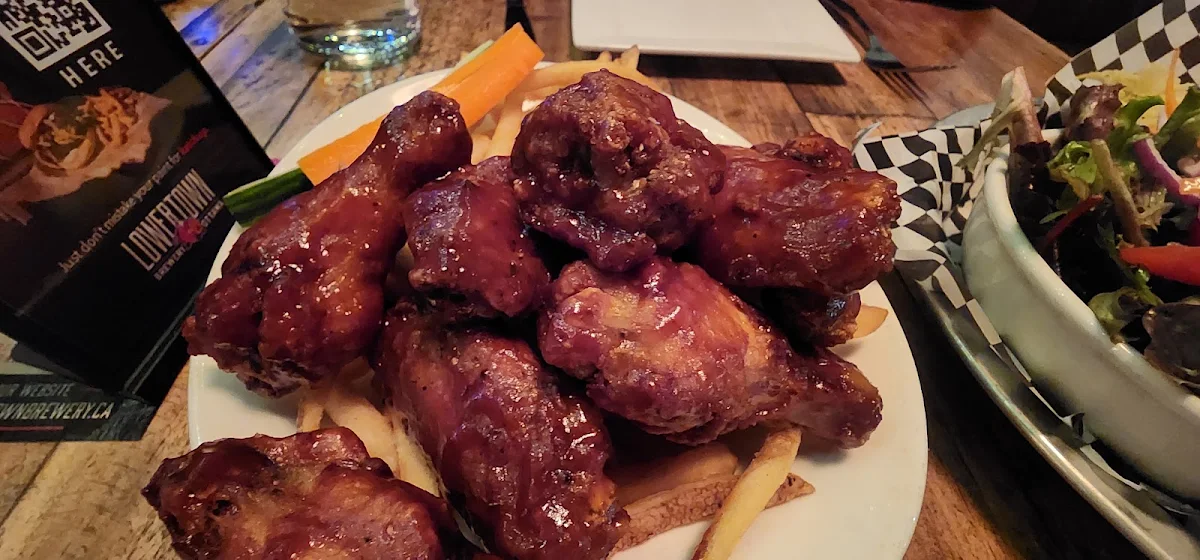 Wings & Fries, Lowertown Brewery, ByWard Market