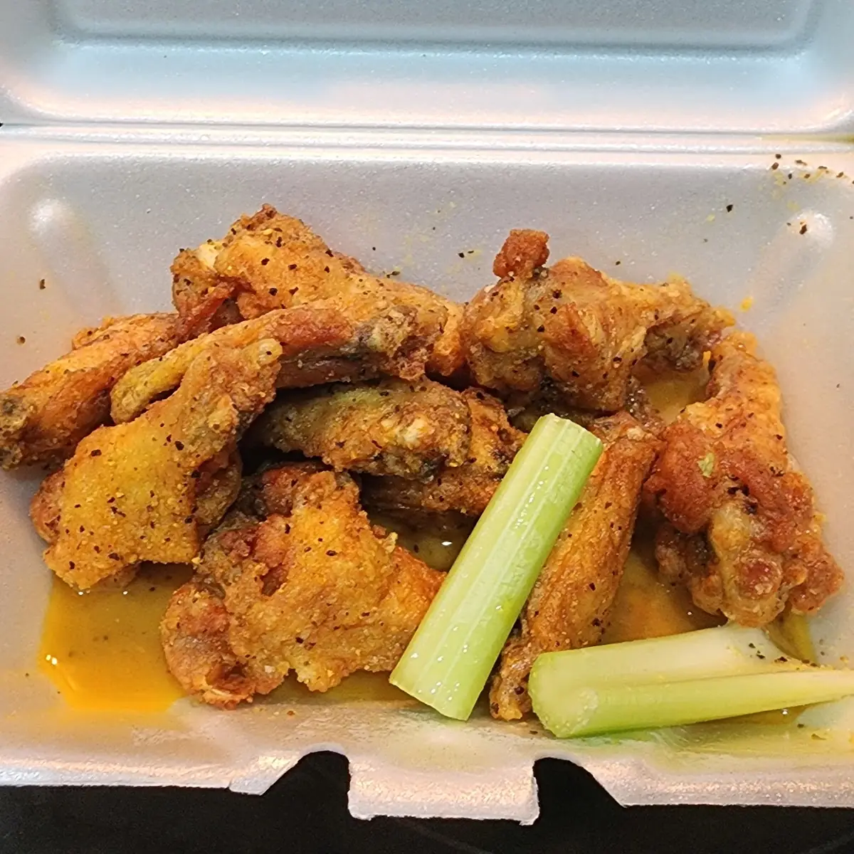 Lemon Pepper Wet Wing Combo