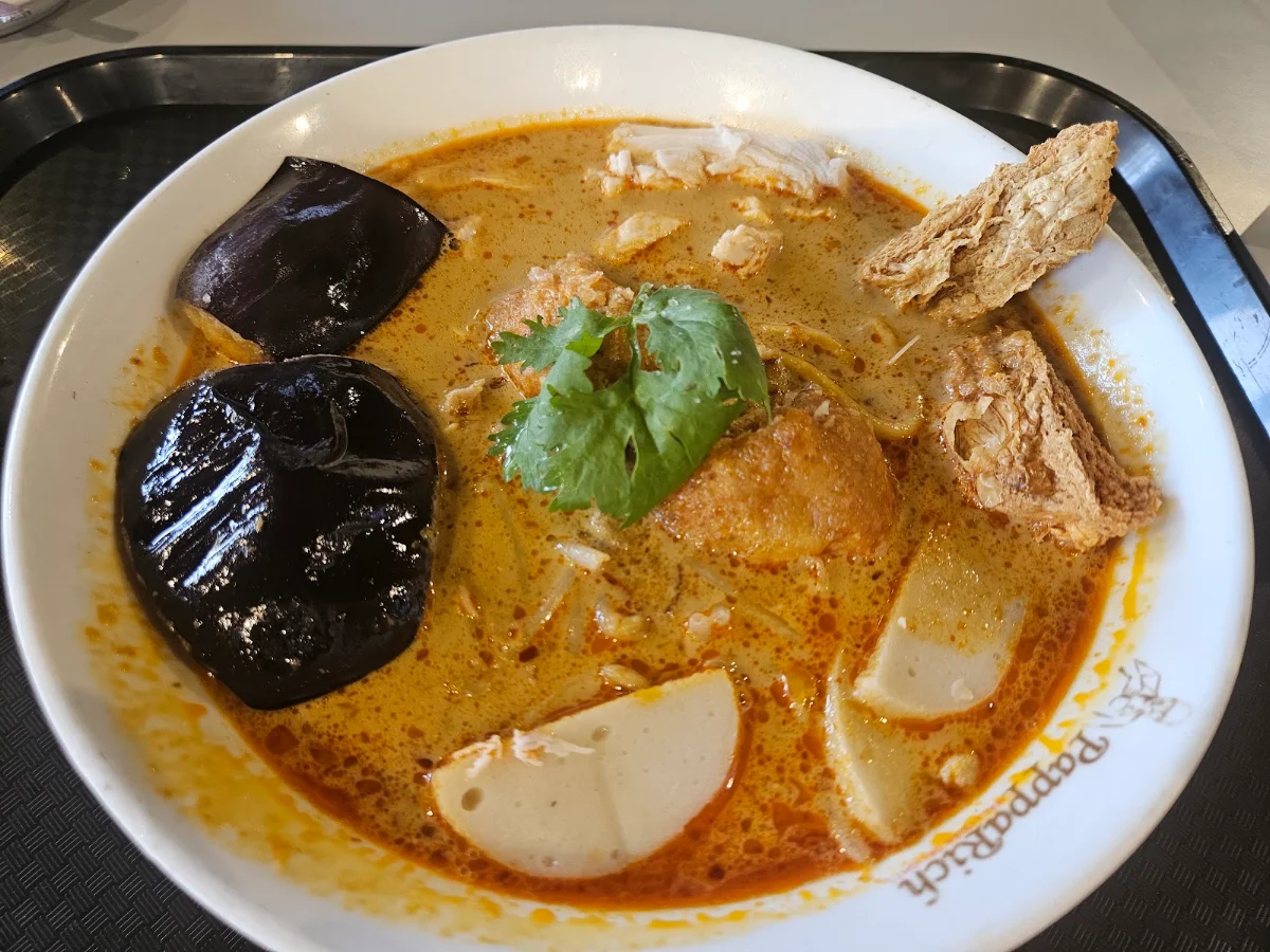 Chicken Curry Laksa, PappaRich Belmont Forum