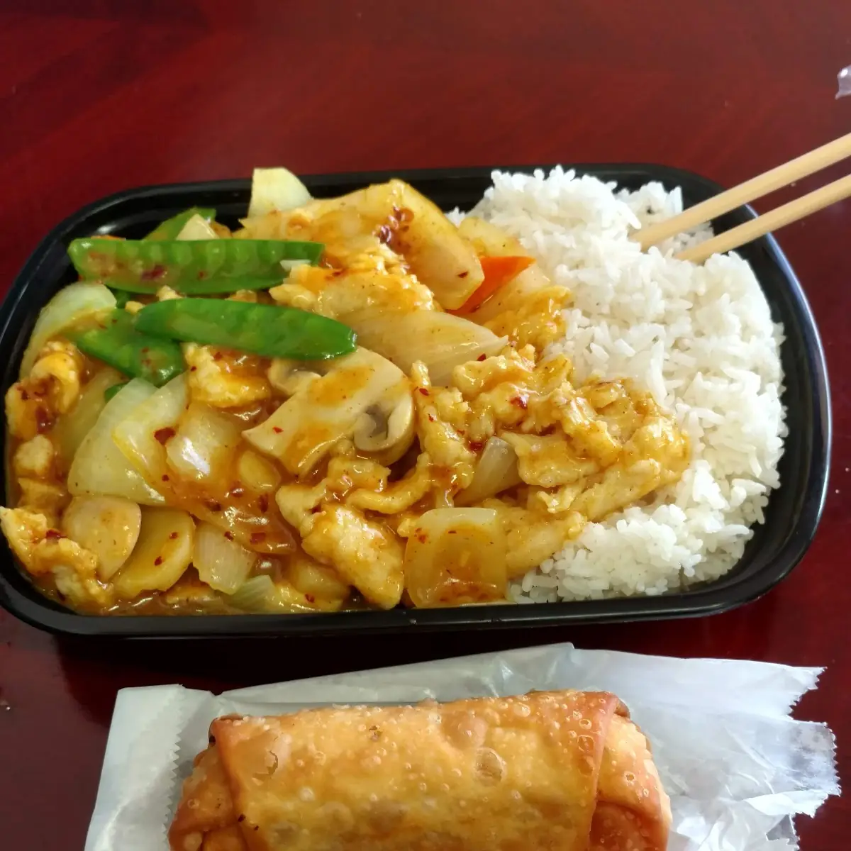 Bluck Pepper Chicken Pork Fried Rice Egg Roll