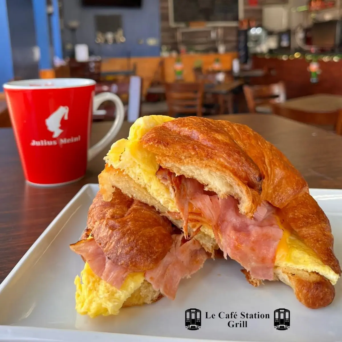 Ham-Eggs & Cheese Croissant w Coffee