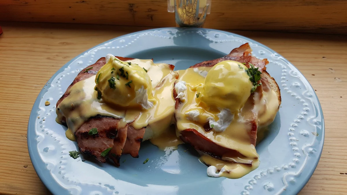 Eggs Benedict