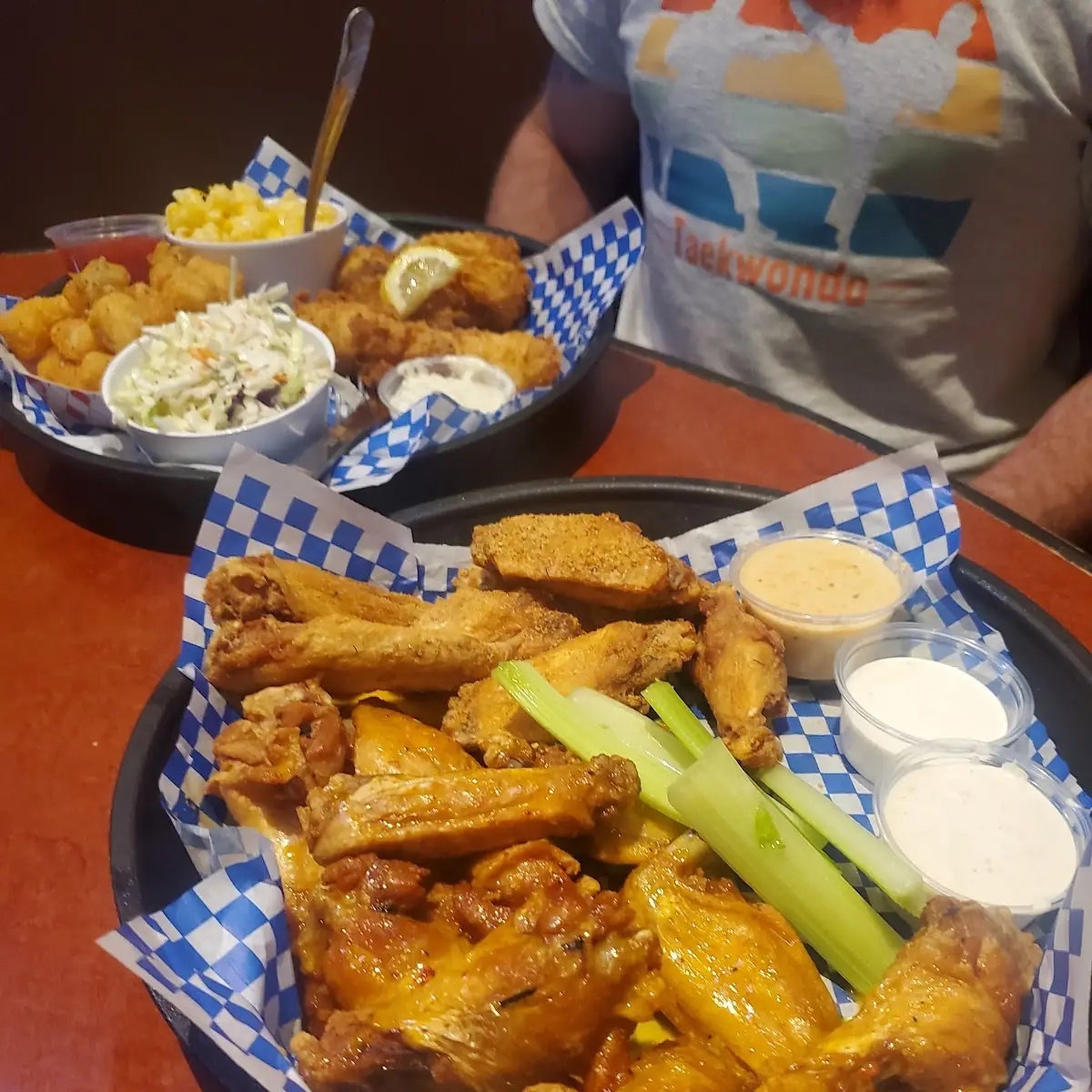 Boneless Wings & Side