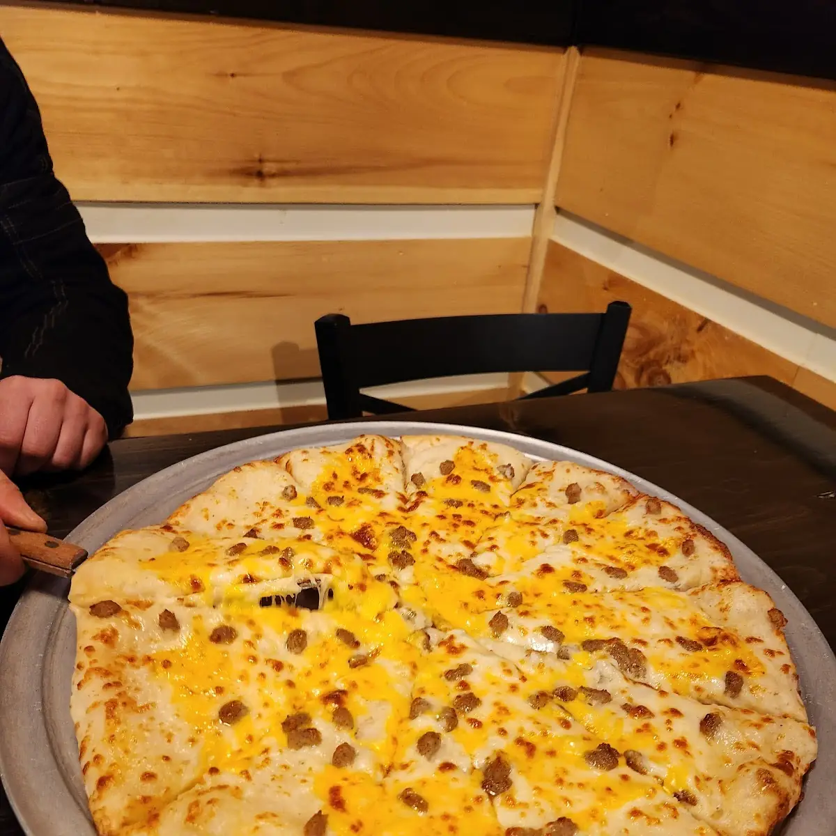 Puguch Pizza with Sausage