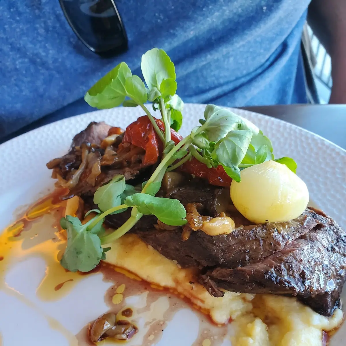 Red Wine-Braised Beef Cheeks