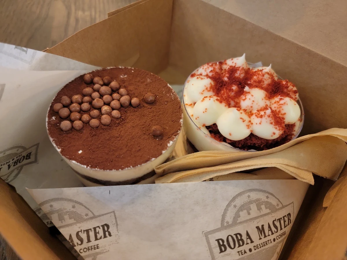 Tiramisu & Red Velvet