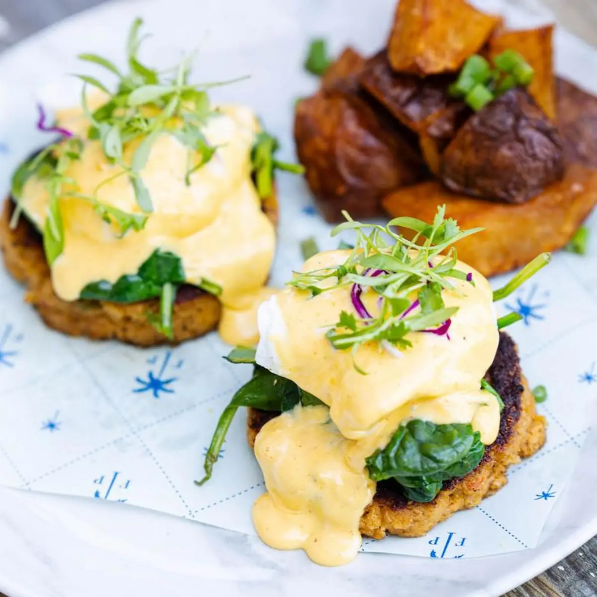 Crab Cake Benny