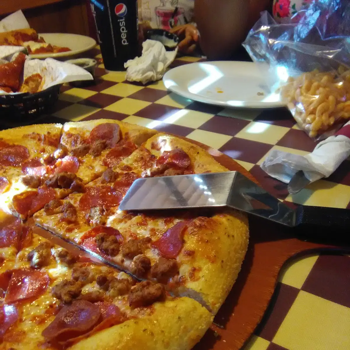 Meat Lovers Hand Tossed