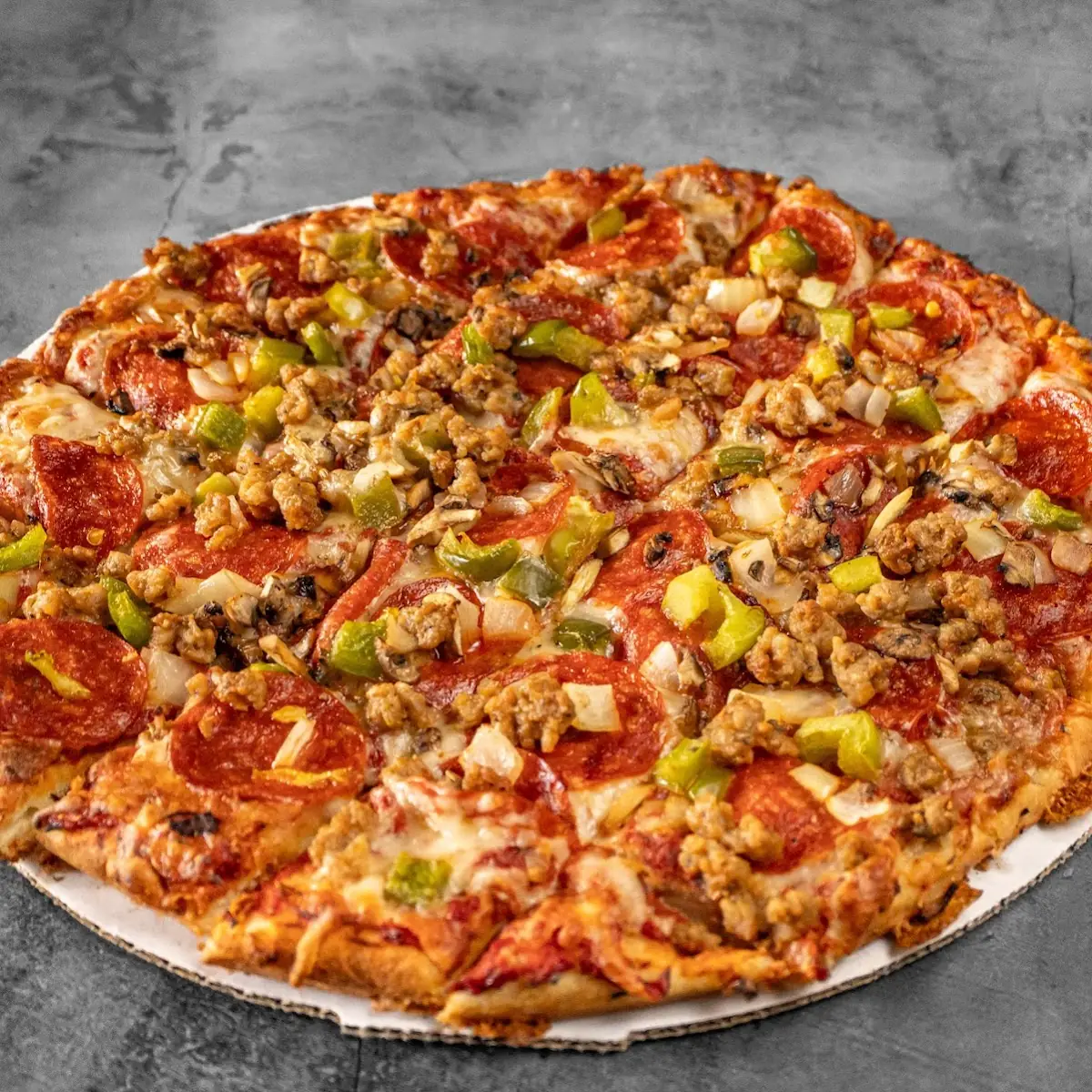 Deluxe Pizza