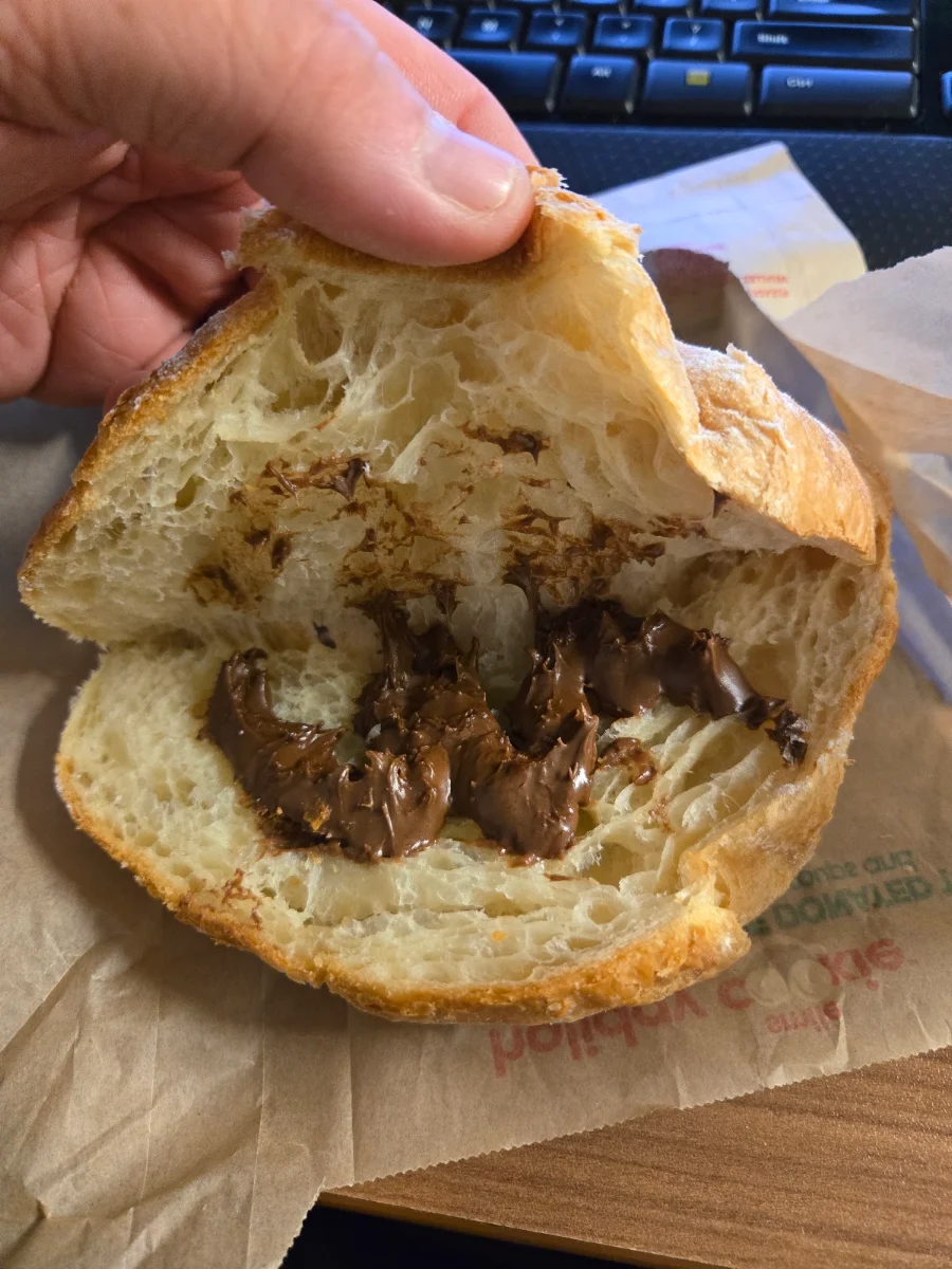 Croissant Au Nutella Vide, Tim Hortons