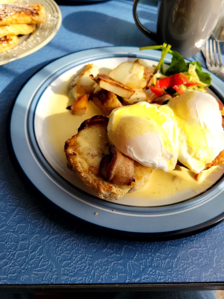 Eggs Benedict