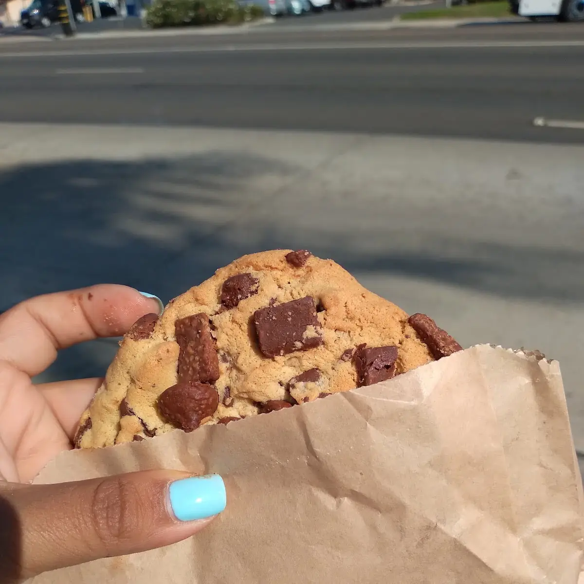 Chocolate Chip Cookie