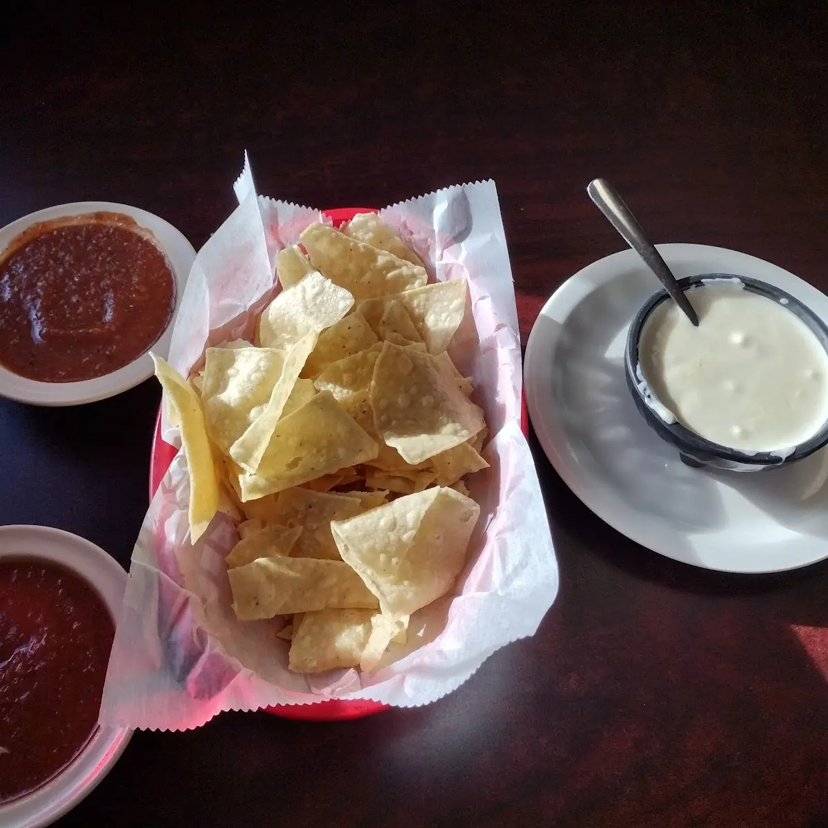 Chips Salsa with Cheese Dip