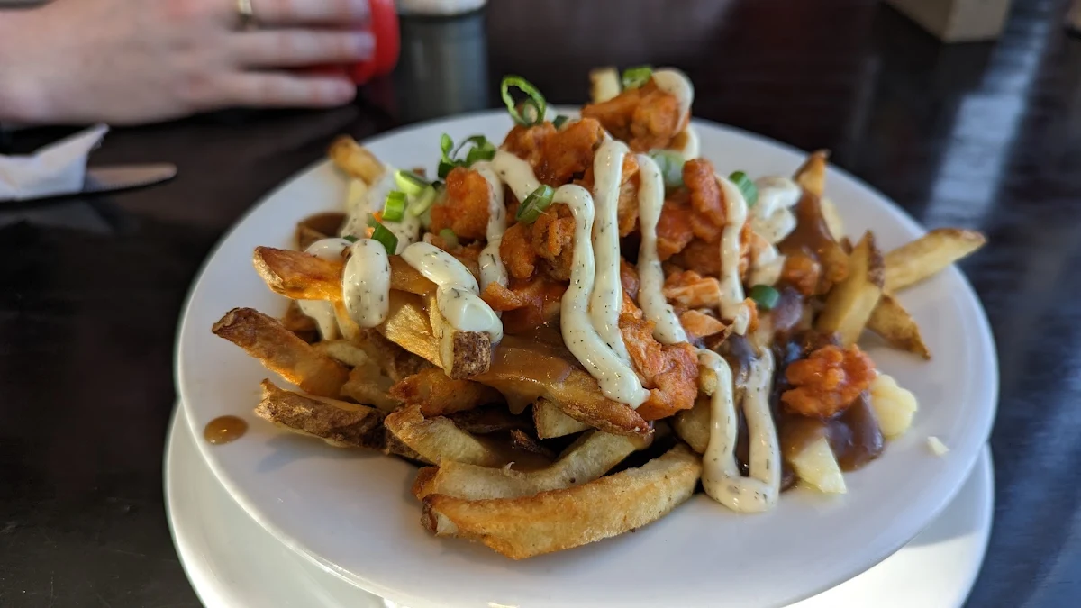 Click Norris Poutine, Rooster's Bistro