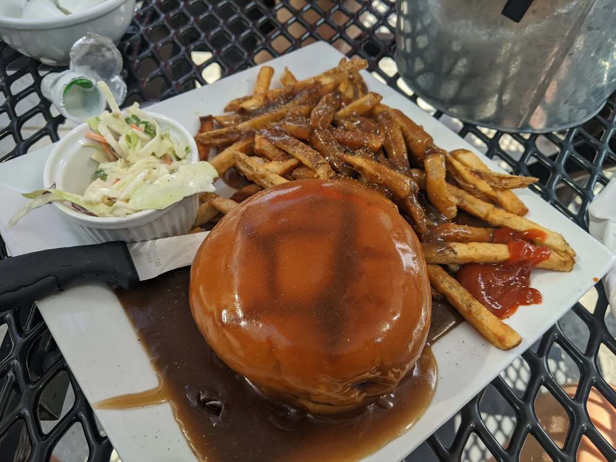 Hot Hamburger Nip, Rooster's Bistro