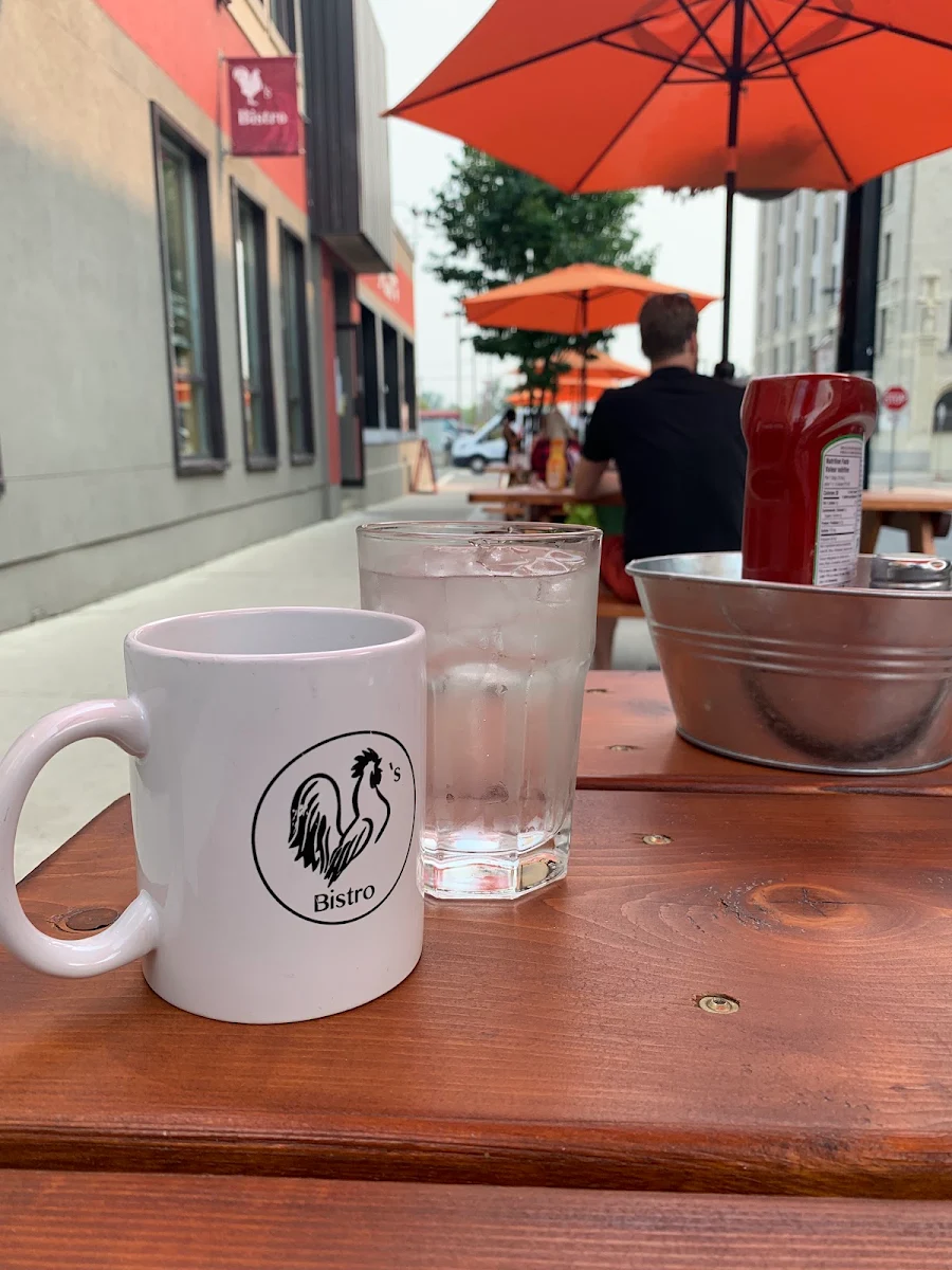 Java, Rooster's Bistro