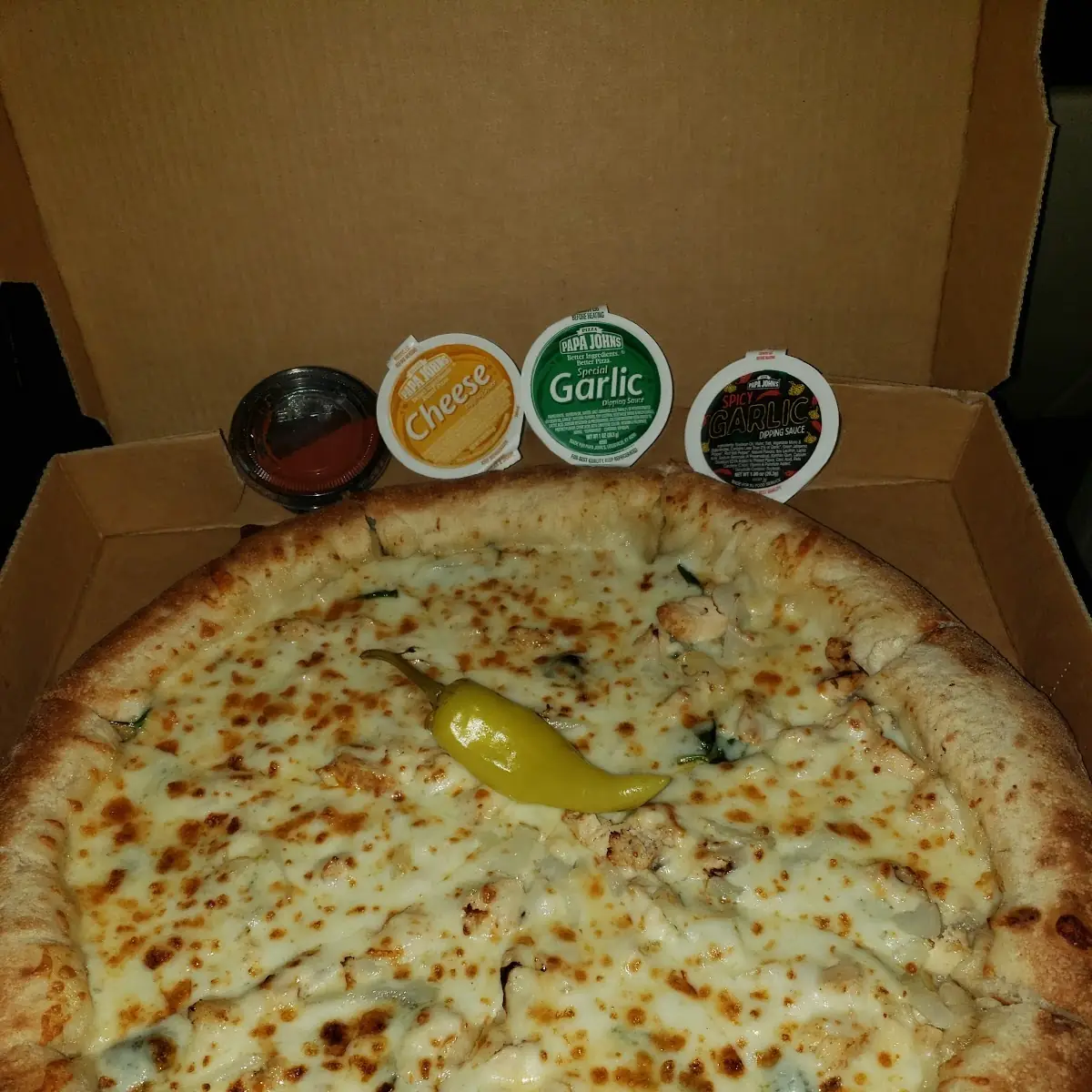 Chicken Spinach Garlic Pizza