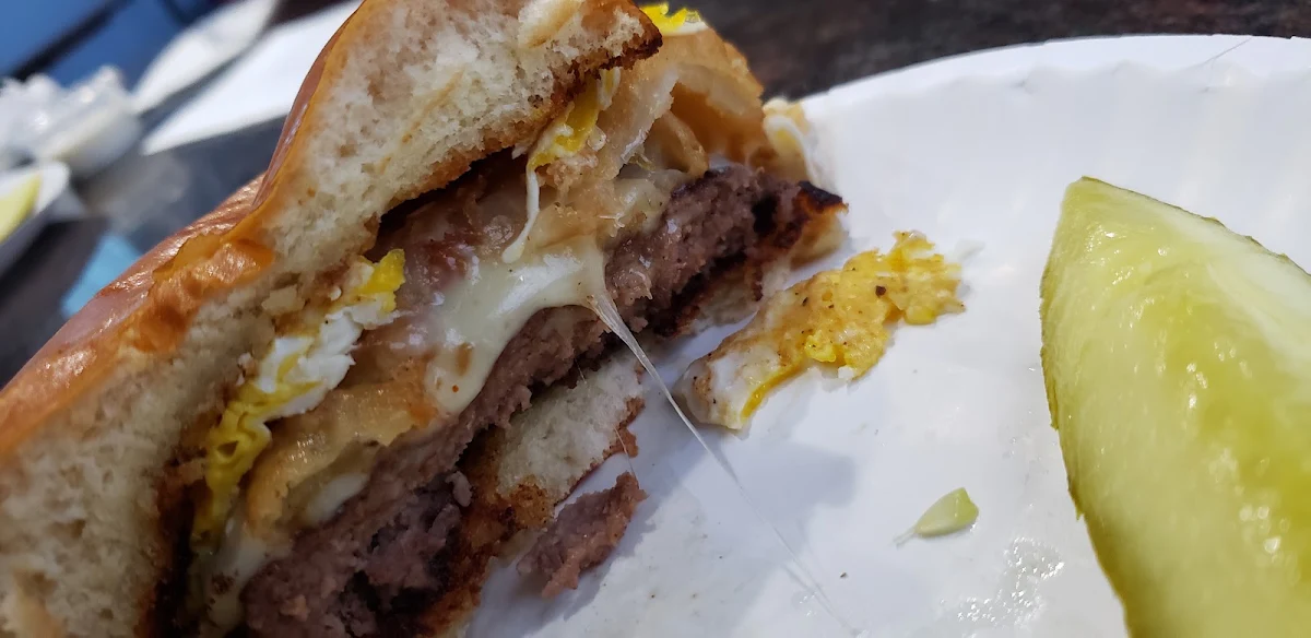 Tortalini Alfredo Burger