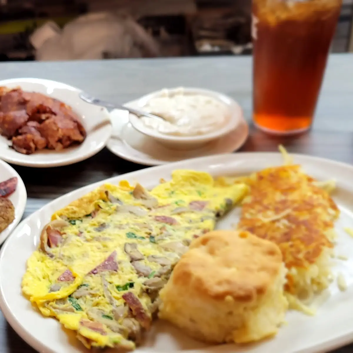 Omelet Corned Beef Hash Turkey Sampler Platter
