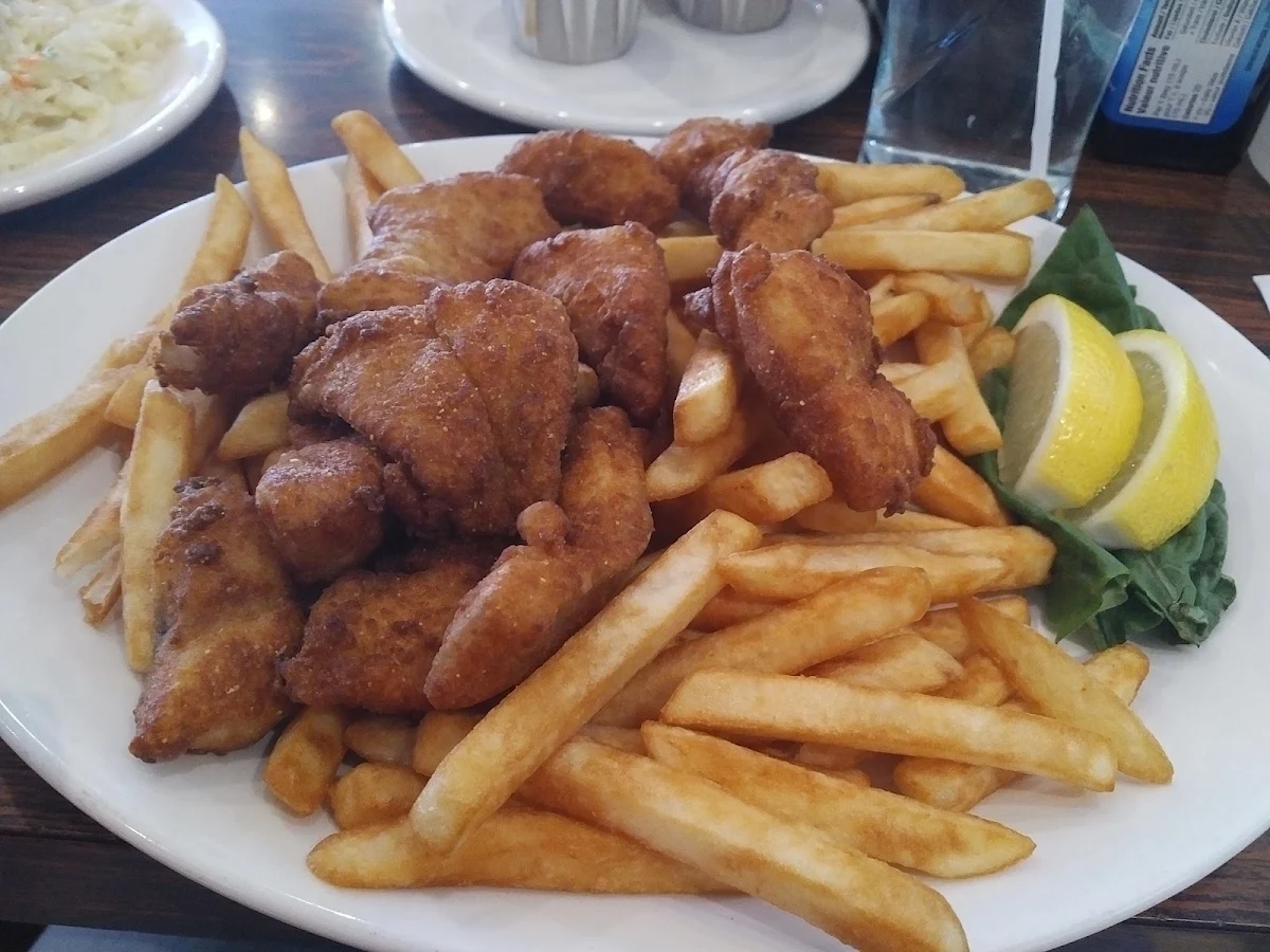 Gravy on the Side, Midtown-Boomers Tavern & Lounge
