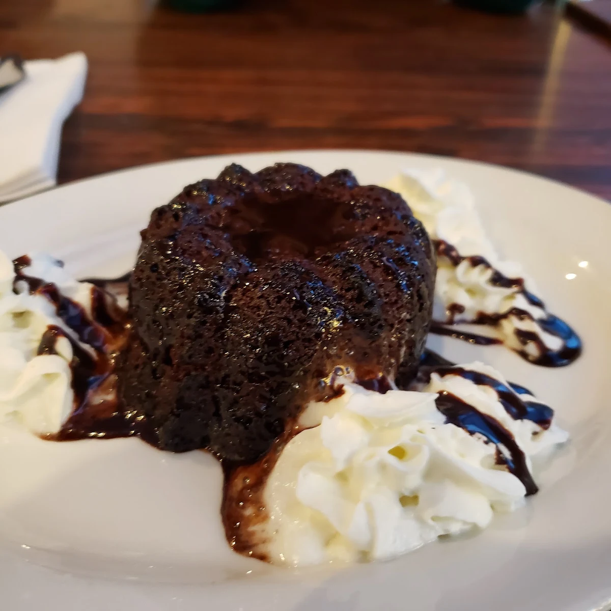 Lava Cake, Midtown-Boomers Tavern & Lounge
