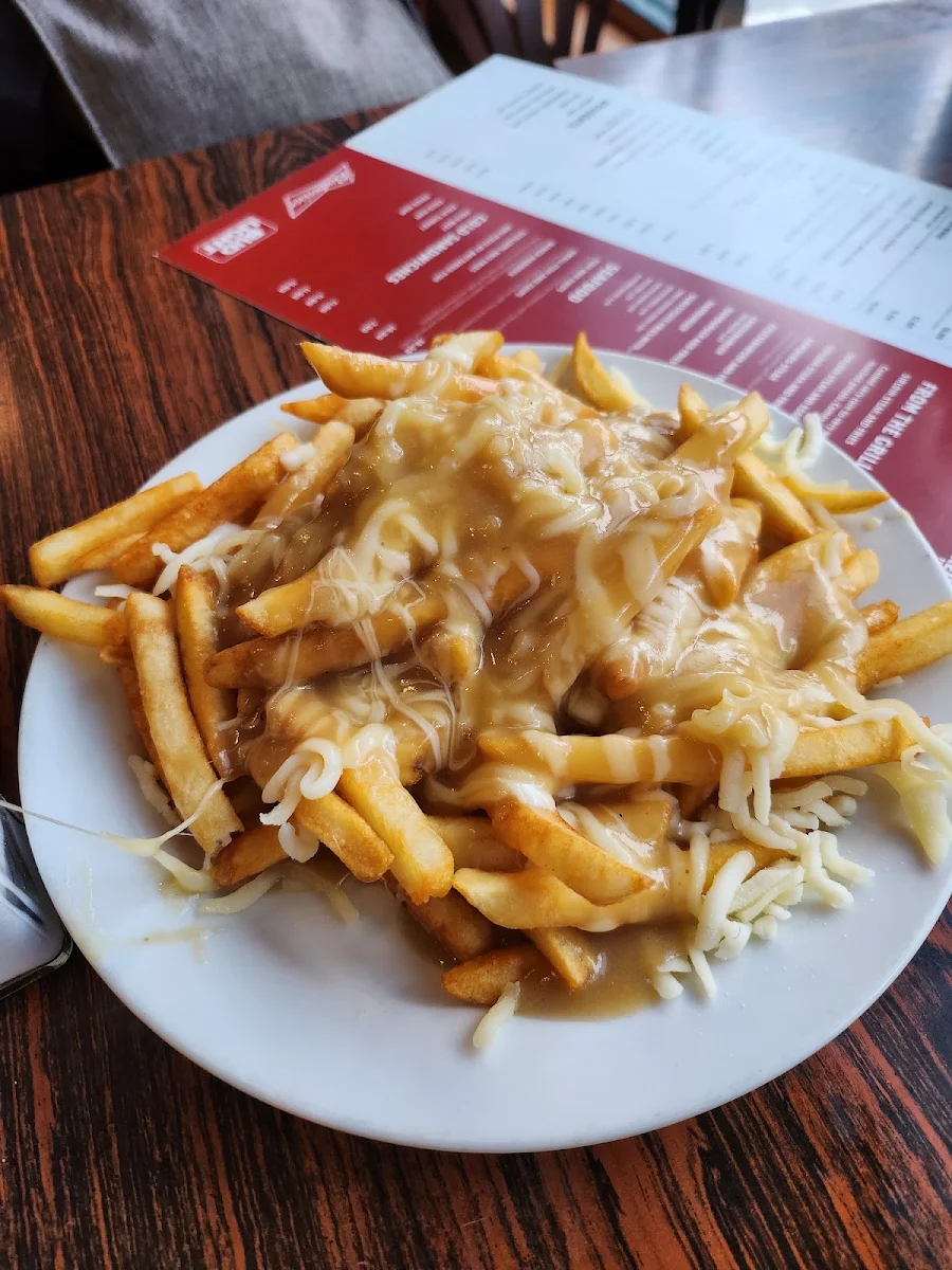 Poutine, Midtown-Boomers Tavern & Lounge