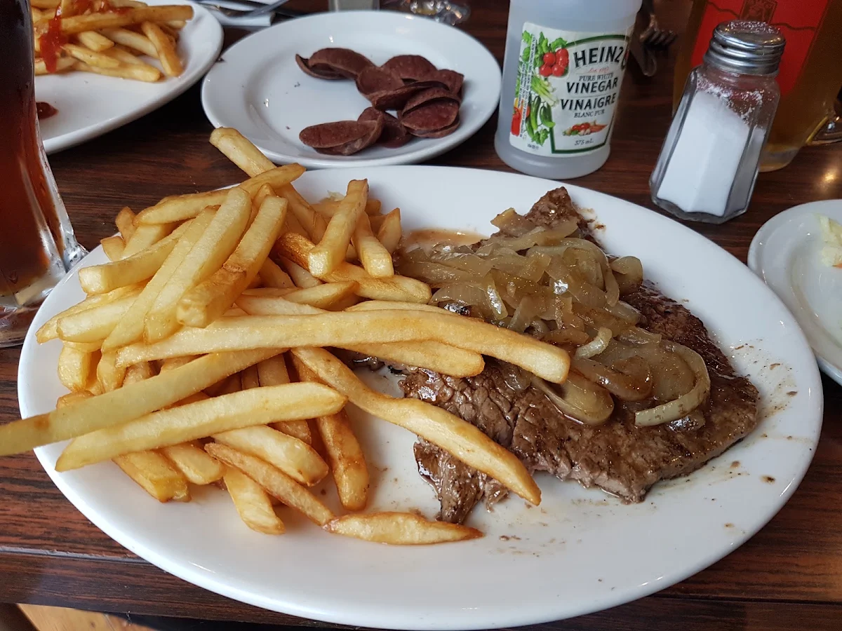 Steak Fries, Midtown-Boomers Tavern & Lounge