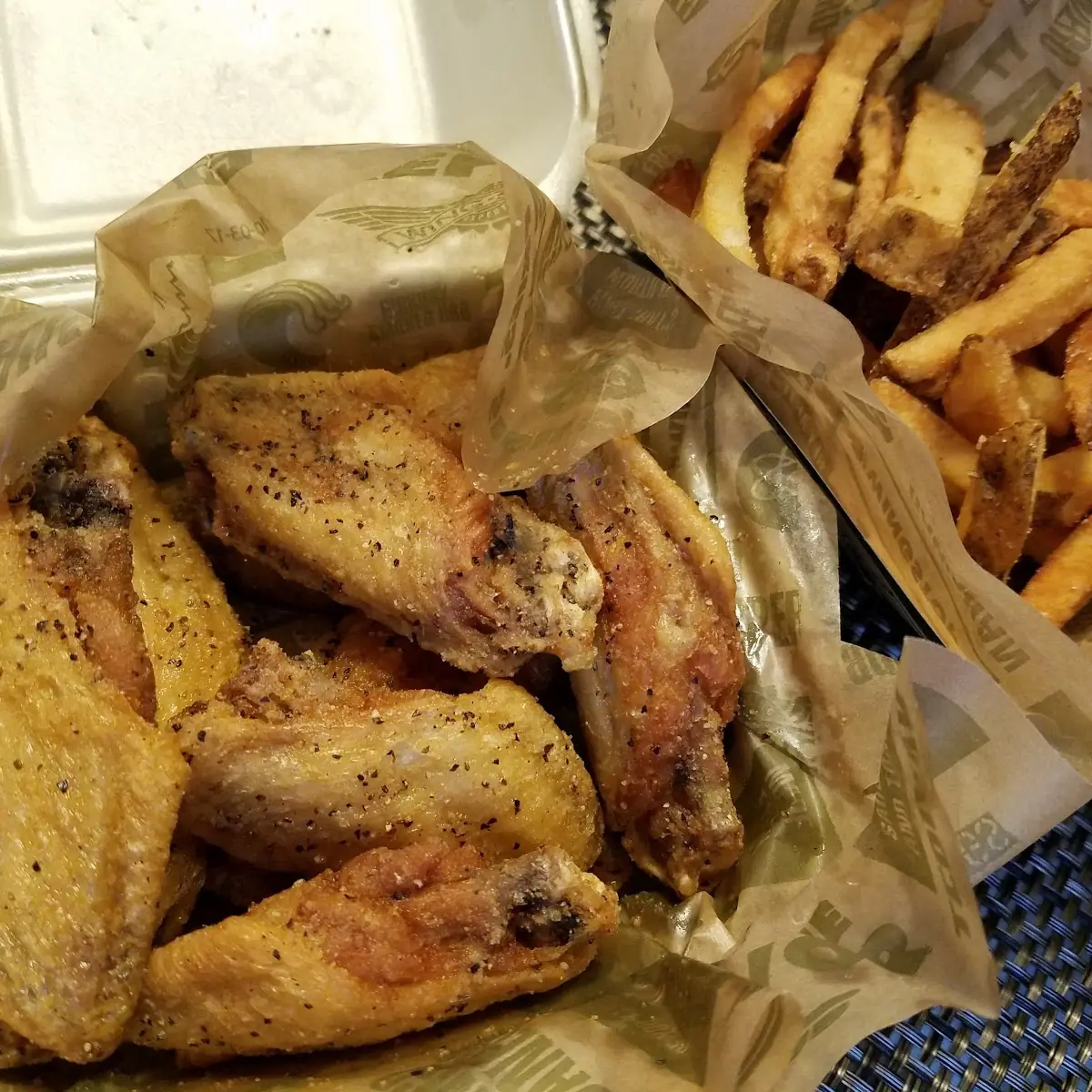 Louisiana Dry Rub Wing Combo