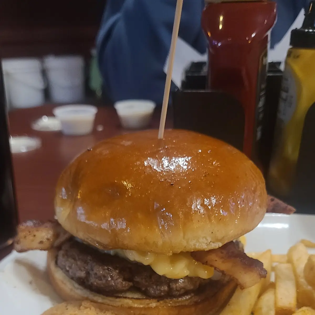 Mac Attack Cheeseburger