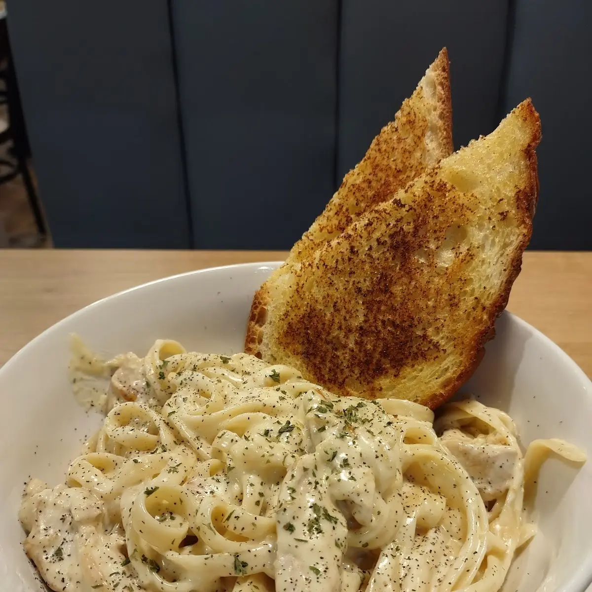 Fettuccine Alfredo