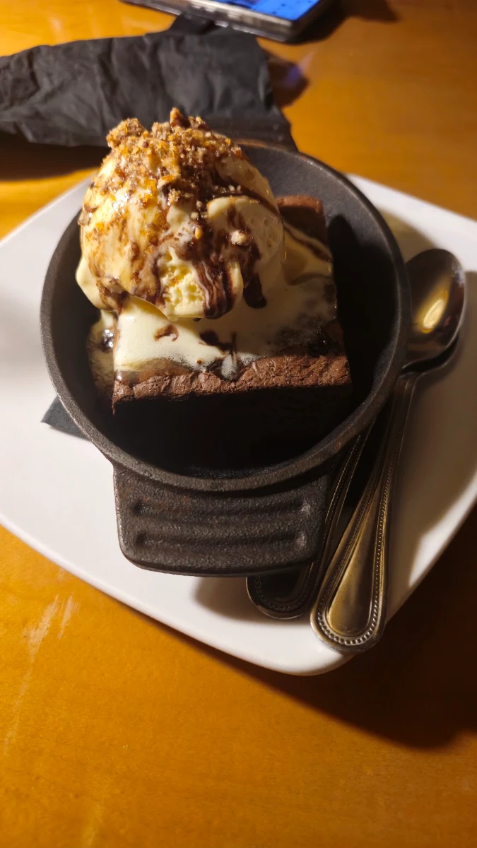Brownie with Ice Cream, Just Jacks