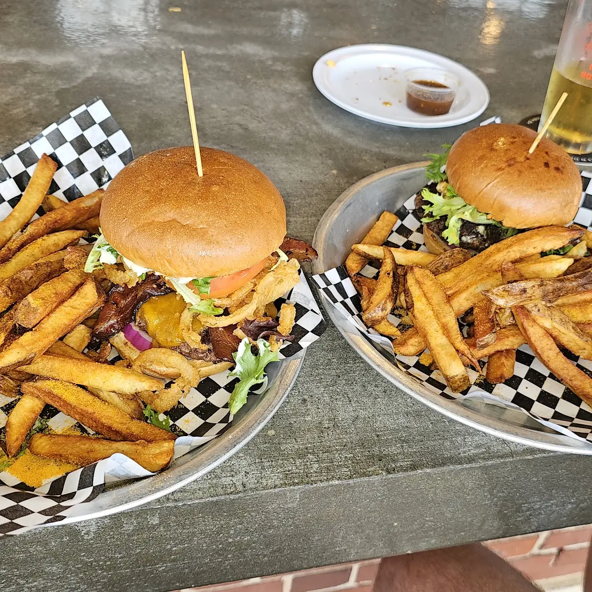 The Mack & Mack Carolina Burger