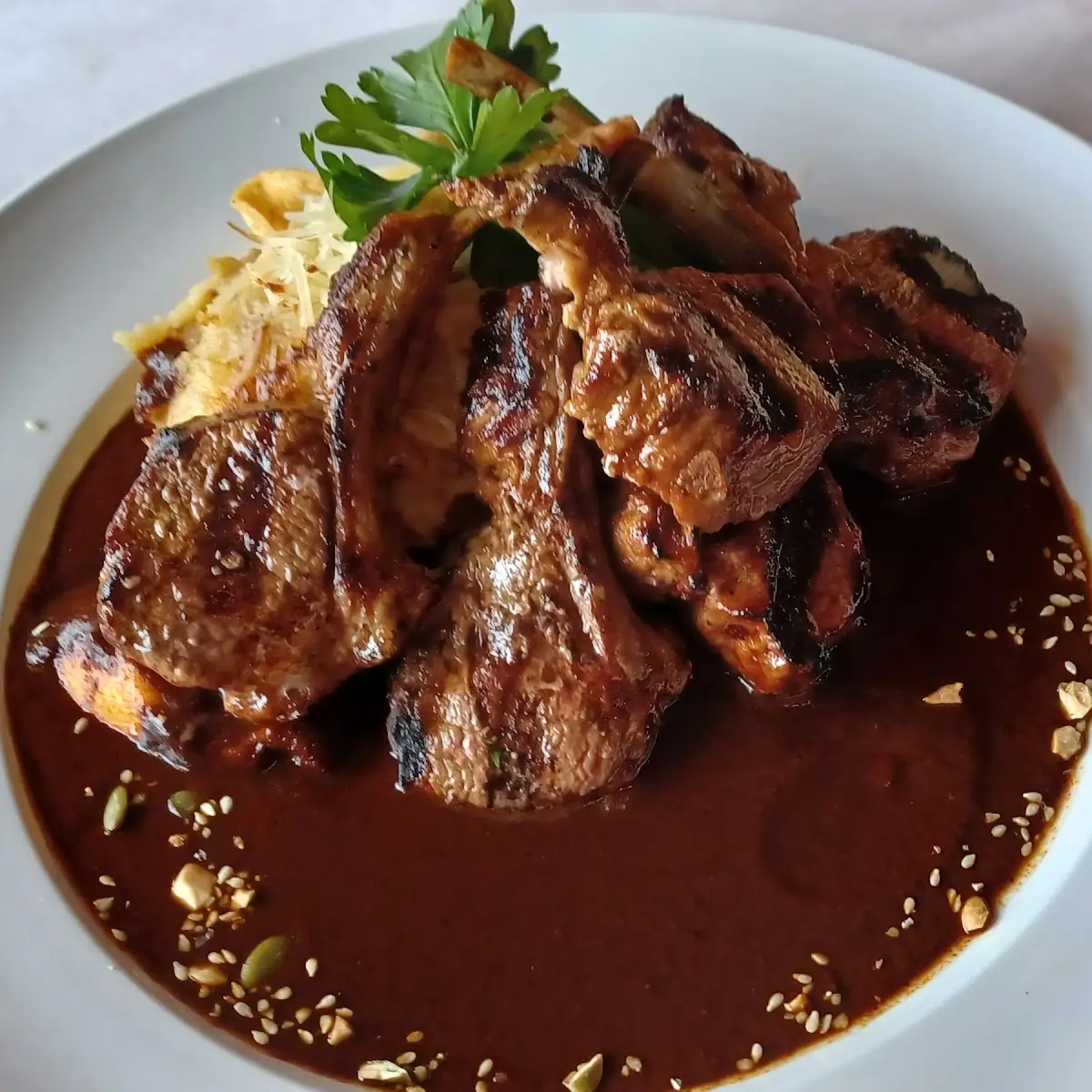Borrego En Mole Negro