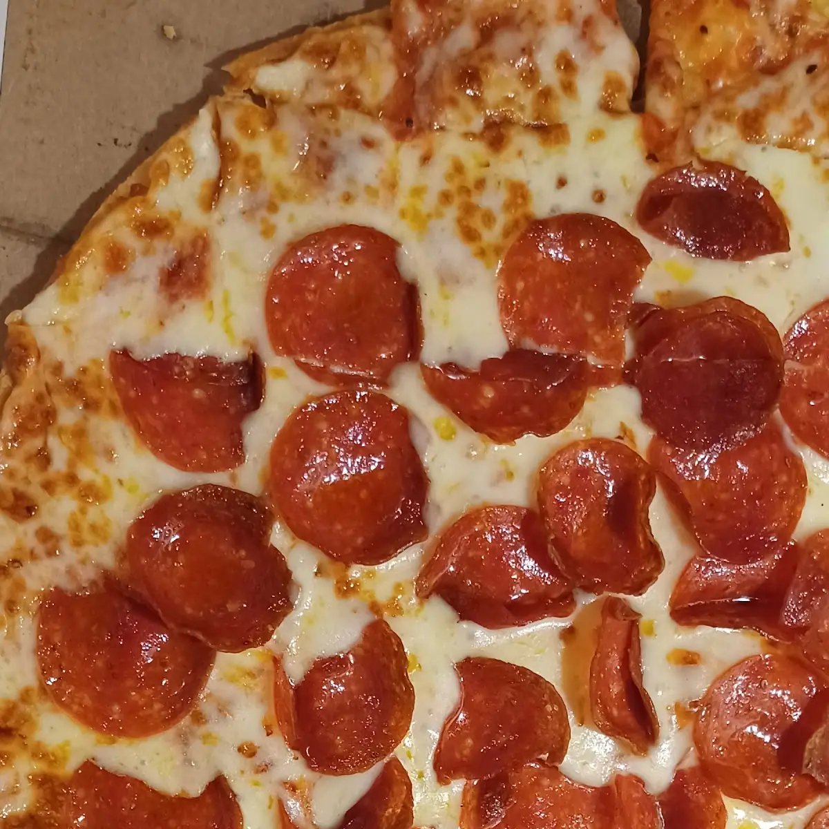 Pepperoni Pizza Thin Crust
