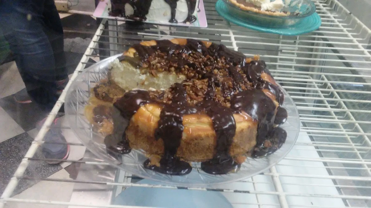 Turtle Pecan Cake Thingy