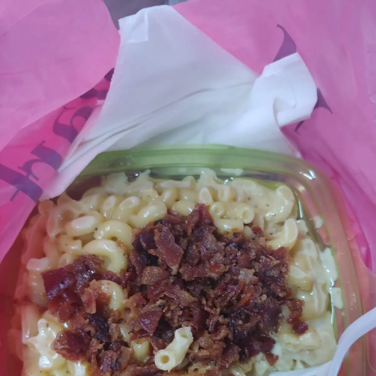 Classic Seven Cheese Mac with Bacon