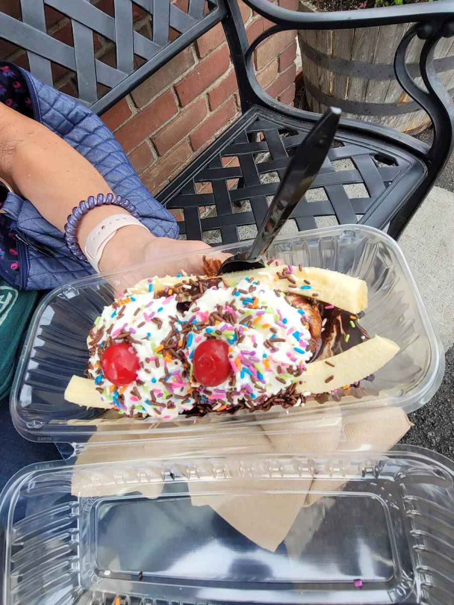 Large Banana Split
