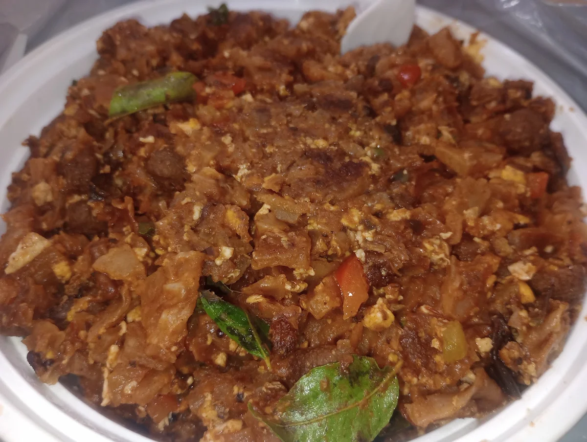 Veggie Kothu Roti with Egg