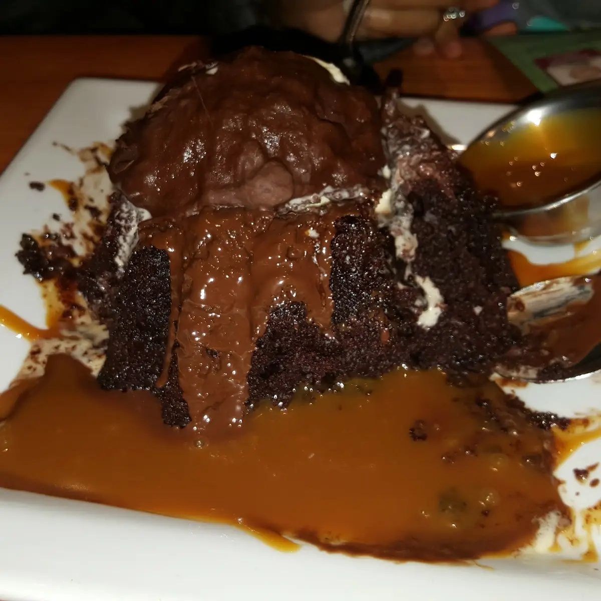 Molten Chocolate Cake w Vanilla Ice Cream