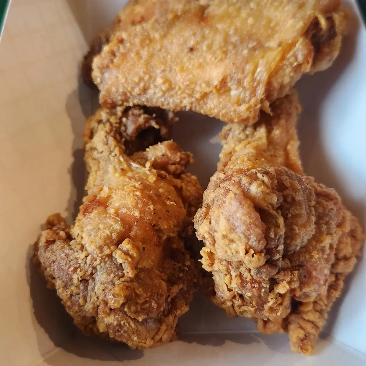 Kids 4 Piece Wing Meal