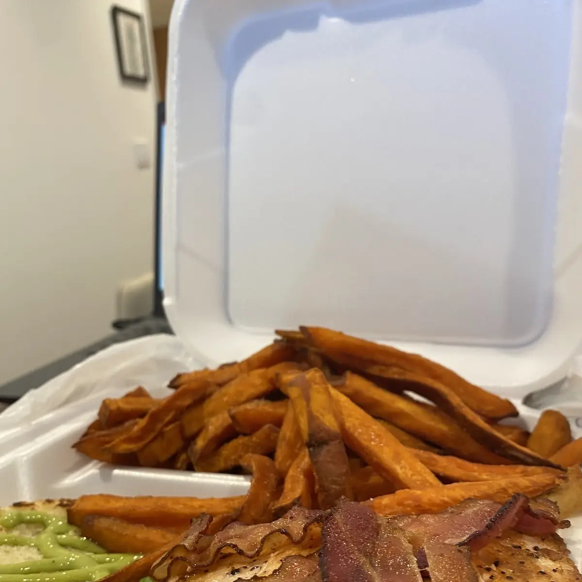 Grilled Salmon blt