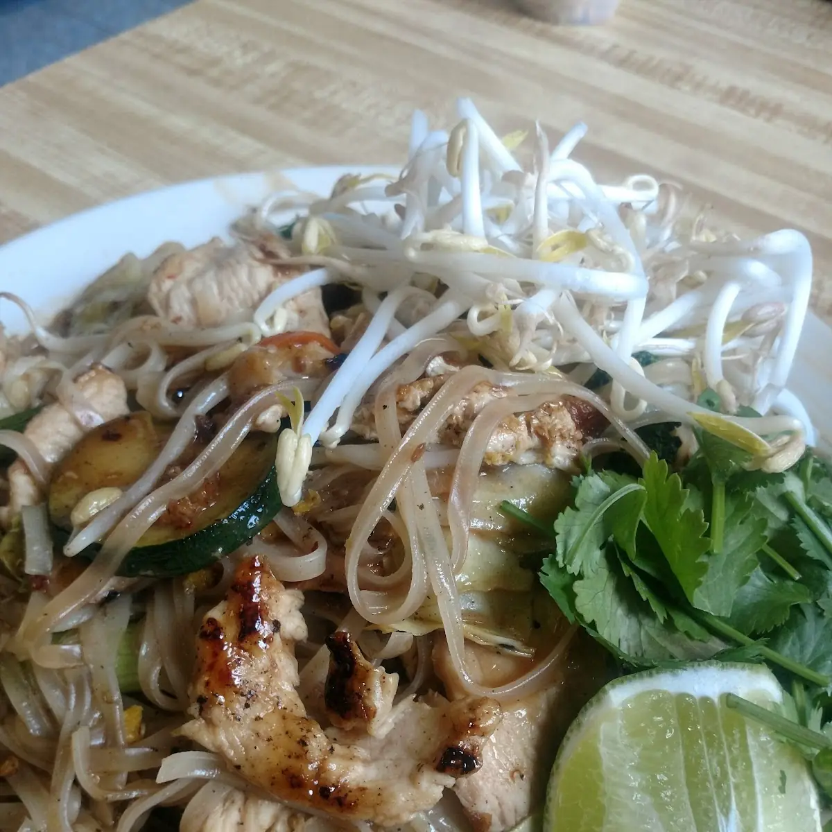 Chicken Pad Thai