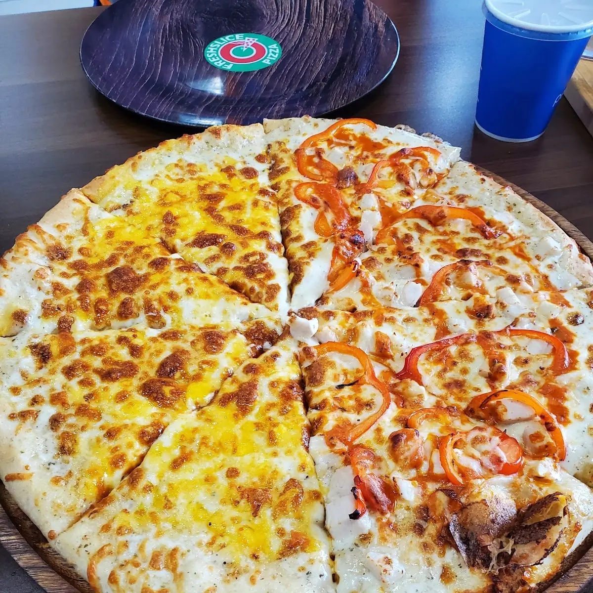 Cheese and Butter Chicken Pizza