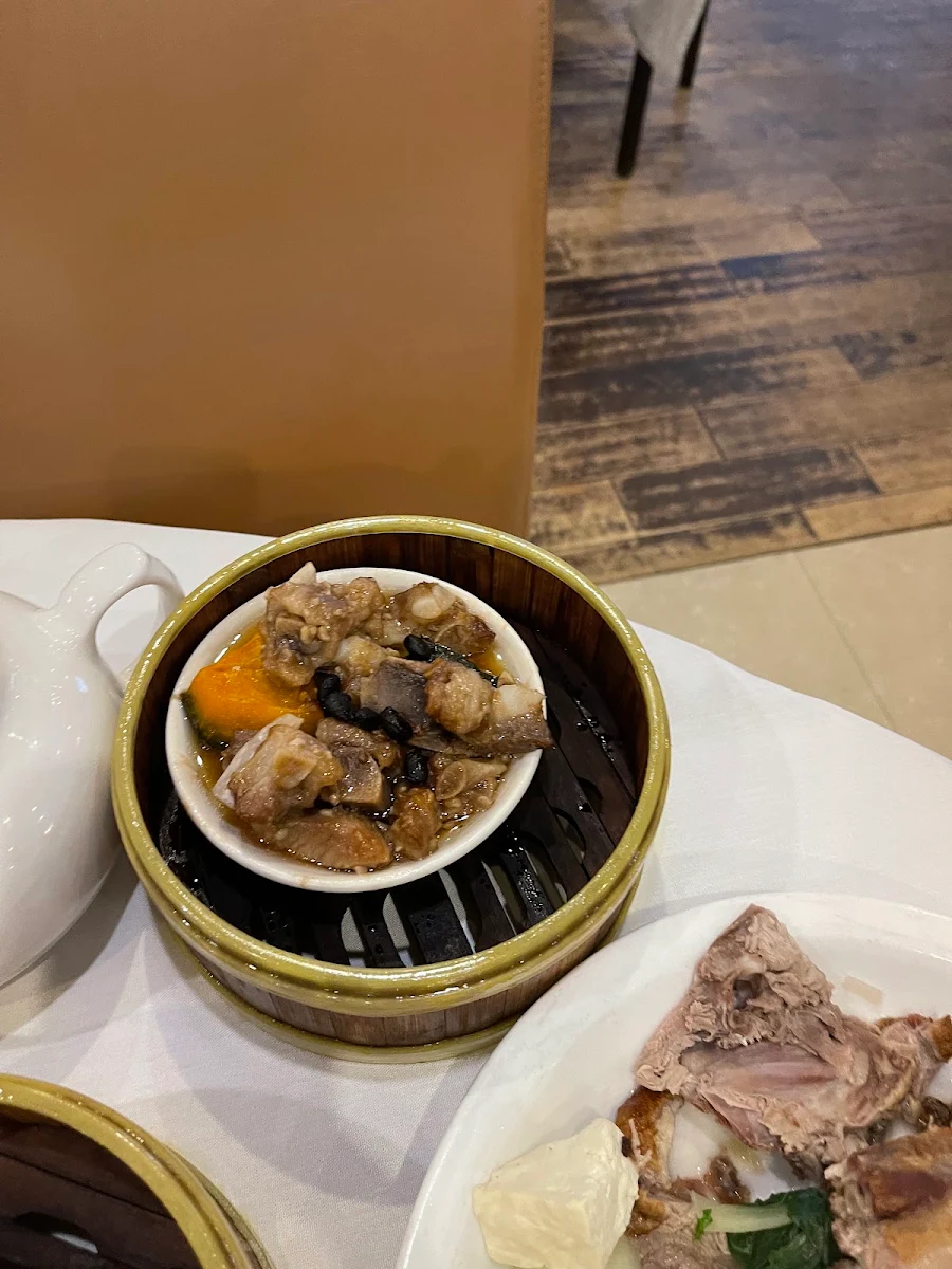 Steamed Spareribs with Pumpkin